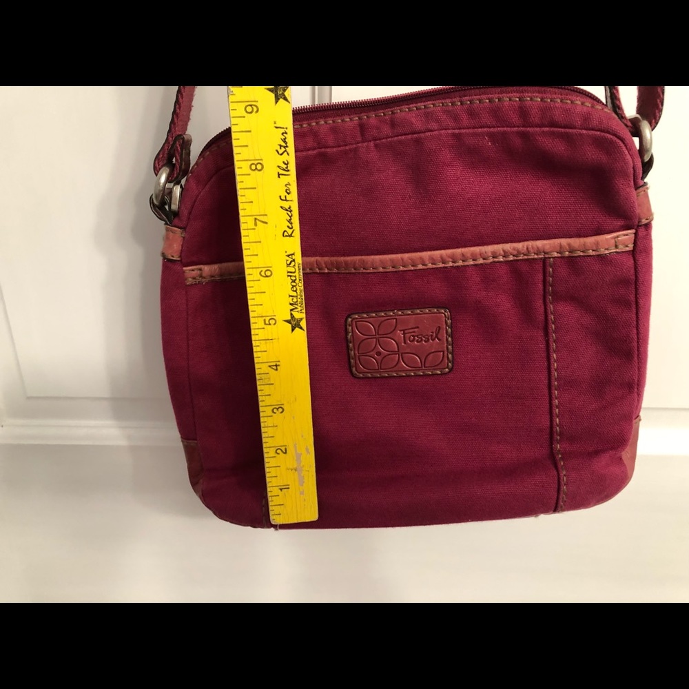 Red Fossil purse